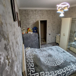 Satılır 2 otaqlı Köhnə Tikili 52 m², Qaraçuxur