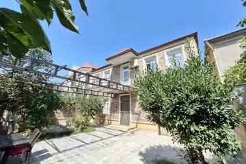 Satılır Villa 8-ci Mikrorayonda