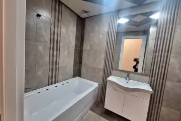 Satılır Yeni Tikili Elmler Akademiyasıda