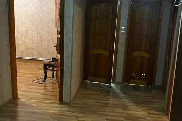 Satılır Köhnə Tikili Bakı Kinoteatrıda