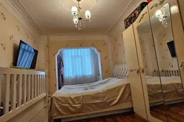 Satılır Köhnə Tikili 8-ci Mikrorayonda