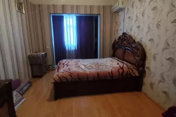 Satılır Köhnə Tikili Ukraniya Dairəsida