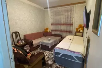 Satılır Köhnə Tikili Montində