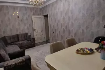 Satılır Köhnə Tikili Qaraçuxurda