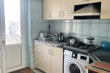 Satılır Köhnə Tikili Ukraniya Dairəsida