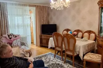 Satılır Köhnə Tikili Gənclikdə