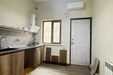 Aylıq Kirayə Ofis Mərkəzdə