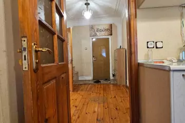 Satılır Köhnə Tikili 8-ci Mikrorayonda