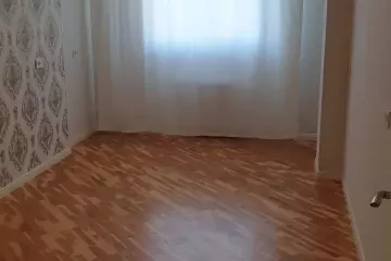 Satılır Yeni Tikili Bakı Kinoteatrıda