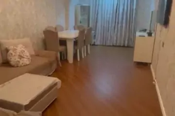 Aylıq Kirayə Köhnə Tikili Elmler Akademiyasıda