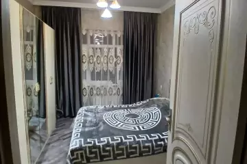 Satılır Köhnə Tikili Qaraçuxurda