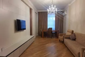 Satılır Yeni Tikili Elmler Akademiyasıda