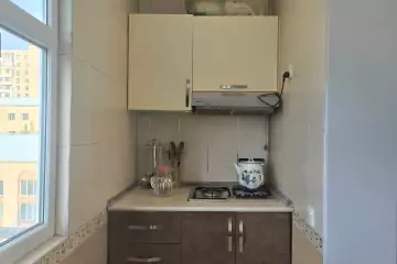 Satılır Köhnə Tikili Yeni Günəşlidə