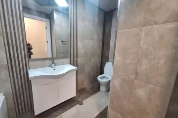 Satılır Yeni Tikili Elmler Akademiyasıda