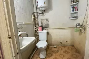 Satılır Köhnə Tikili Montində