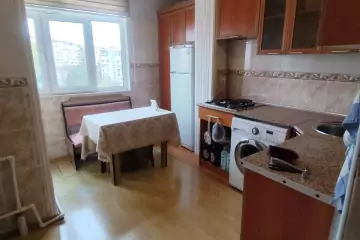 Satılır Köhnə Tikili Ukraniya Dairəsida