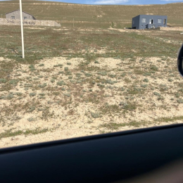 8 sot  torpaq satılır, Qobu