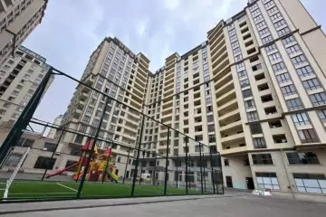 Satılır Yeni Tikili şərq Bazarında 