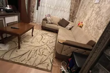 Satılır Köhnə Tikili 7-ci Mikrorayonda