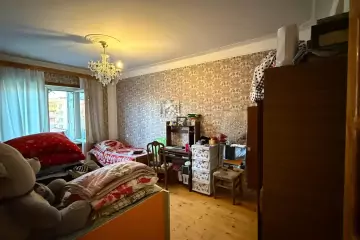 Satılır Köhnə Tikili Qaraçuxurda