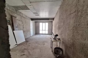 Satılır Yeni Tikili şərq Bazarında 