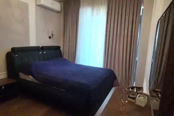 Satılır Qaraj Grand Hayatda 