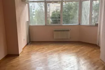 Satılır Yeni Tikili Həsən əliyev (keçmiş İnqilab)da 