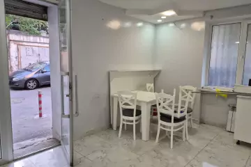 Aylıq Kirayə Obyekt 8-ci Mikrorayonda