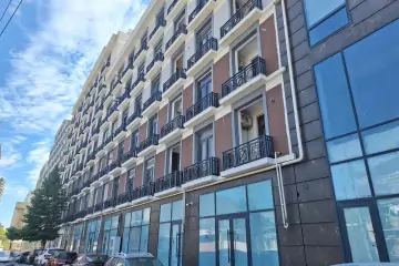 Satılır Yeni Tikili Həsən əliyev (keçmiş İnqilab)da