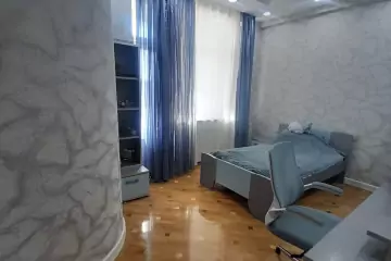 Satılır Yeni Tikili 8-ci Mikrorayonda 