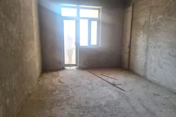 Satılır Yeni Tikili şərq Bazarında 