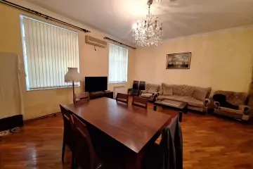 Satılır Ofis İçərişəhərdə 