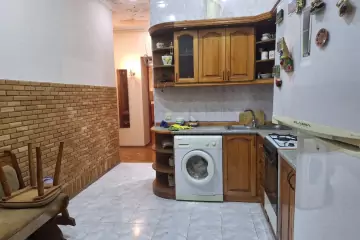 Satılır Ofis İçərişəhərdə 