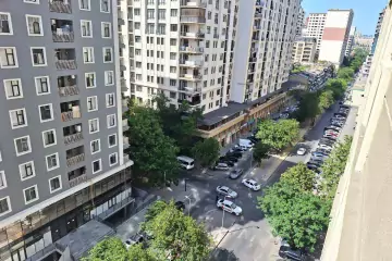 Satılır Yeni Tikili şərq Bazarında 