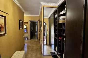 Satılır Köhnə Tikili Elmler Akademiyasıda 