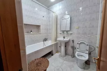 Satılır Ofis İçərişəhərdə 