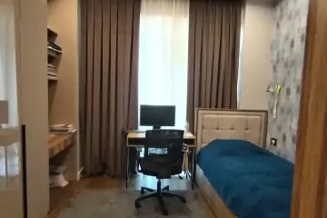 Satılır Qaraj Grand Hayatda 