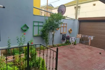 Satılır Həyət Evi Biləcəridə 