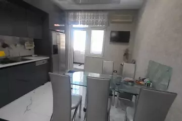 Satılır Yeni Tikili 8-ci Mikrorayonda 