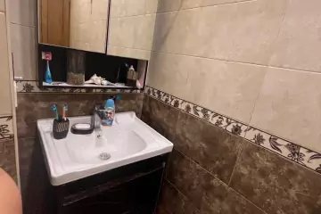 Satılır Köhnə Tikili 7-ci Mikrorayonda