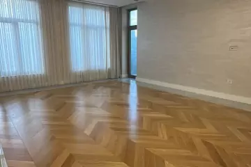 Satılır Yeni Tikili Gənclikdə