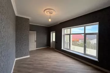 Satılır Həyət Evi Binədə