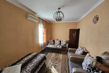 Satılır Köhnə Tikili Ukraniya Dairəsida