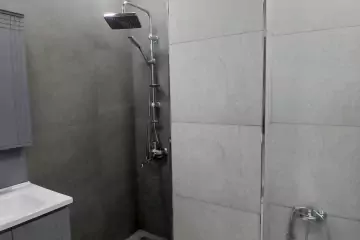 Satılır Yeni Tikili 8-ci Kilometrdə