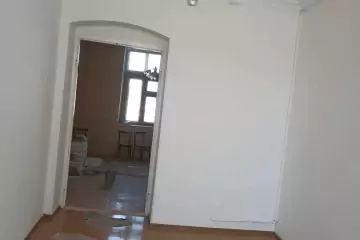 Satılır Köhnə Tikili Rəsulzadə Qəsəbəsində