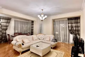 Aylıq Kirayə Yeni Tikili İçərişəhərdə