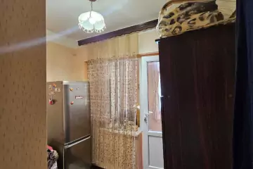 Satılır Köhnə Tikili Ukraniya Dairəsida