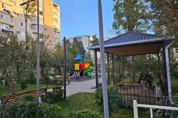 Satılır Köhnə Tikili Ukraniya Dairəsida