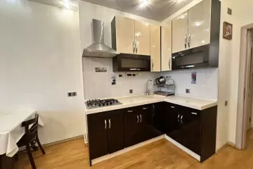 Satılır Yeni Tikili Gənclikdə