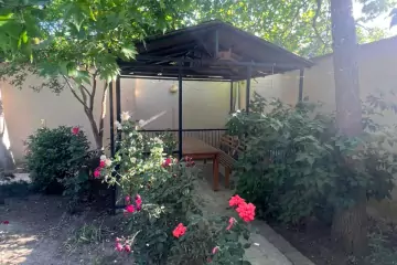 Aylıq Kirayə Həyət Evi Zabrat Qəsəbəsida